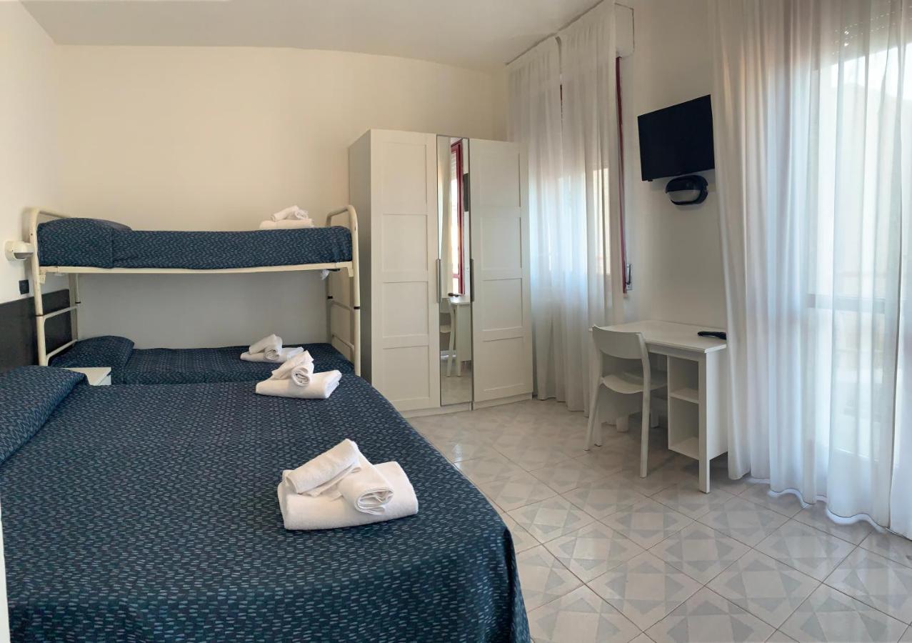 Hotel Marylise Rimini Eksteriør billede